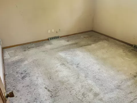 Bedroom - 747 Palace St, Aurora, IL 60506 photo 1 of 5