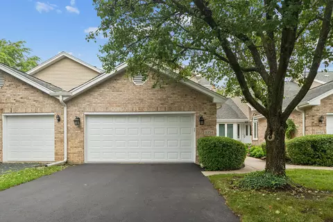 11354 Lakebrook Ct, Orland Park, IL 60467