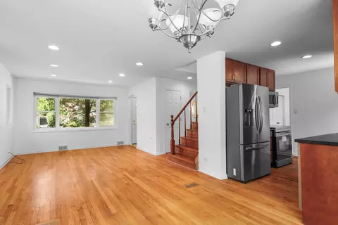 Living - 119 Elm St, Glenview, IL 60025 photo 3 of 3