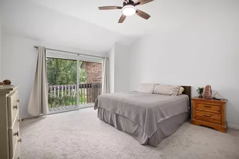 Bedroom - 21 Kyle Ct, Willowbrook, IL 60527 photo 1 of 5