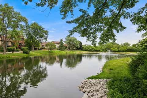 View/Area - 21 Kyle Ct, Willowbrook, IL 60527 photo 1 of 1