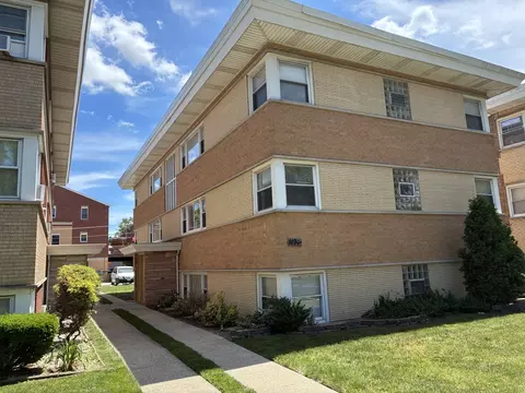 1194 S Kenilworth Ave #1W, Oak Park, IL 60304
