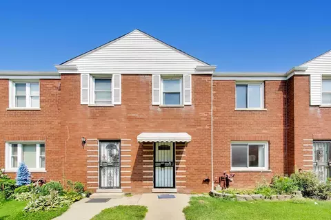 3941 W Ainslie St #E, Chicago, IL 60625
