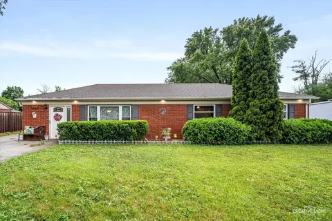 111 E 14th Pl, Lombard, IL 60148
