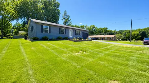 Exterior - 1509 Hickory St, Mchenry, IL 60051 photo 3 of 4