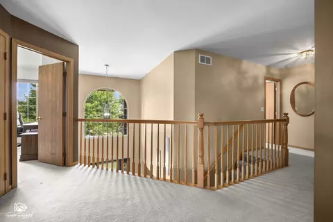 Entry Way - 16511 W Springview Dr, Lockport, IL 60441 photo 2 of 2