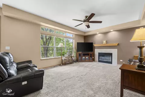 Living - 16511 W Springview Dr, Lockport, IL 60441 photo 1 of 2
