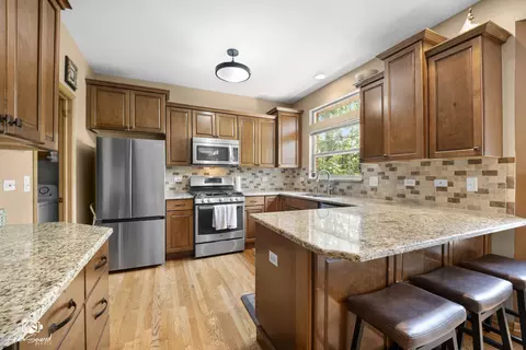 Kitchen - 16511 W Springview Dr, Lockport, IL 60441 photo 1 of 3