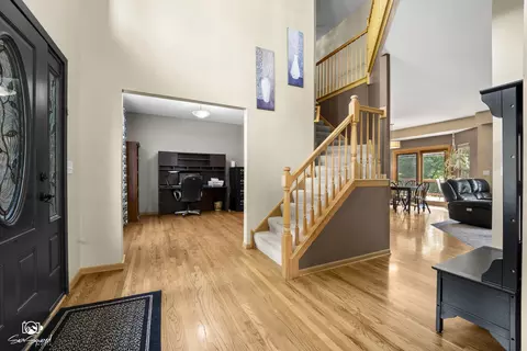 Entry Way - 16511 W Springview Dr, Lockport, IL 60441 photo 1 of 2