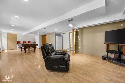 Living - 16511 W Springview Dr, Lockport, IL 60441 photo 2 of 2