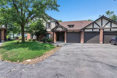 11210 S Cherry Ct #52D, Palos Hills, IL 60465