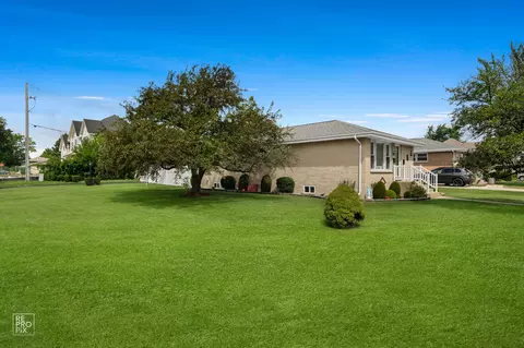 444 S Prospect Ave, Itasca, IL 60143 photo 2