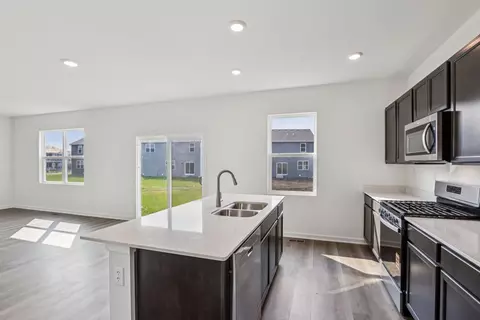 Kitchen - 6715 Applegate Dr, Plainfield, IL 60586 photo 5 of 7