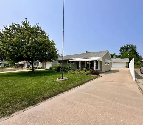 Exterior - 1815 13th St, Peru, IL 61354 photo 6 of 6