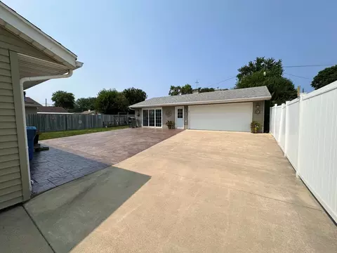 Exterior - 1815 13th St, Peru, IL 61354 photo 3 of 6