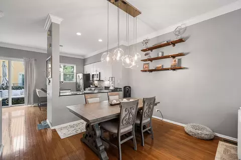 Dining - 7521 Brown Ave #E, Forest Park, IL 60130 photo 2 of 2
