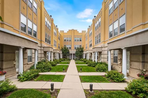 Exterior - 7521 Brown Ave #E, Forest Park, IL 60130 photo 1 of 3