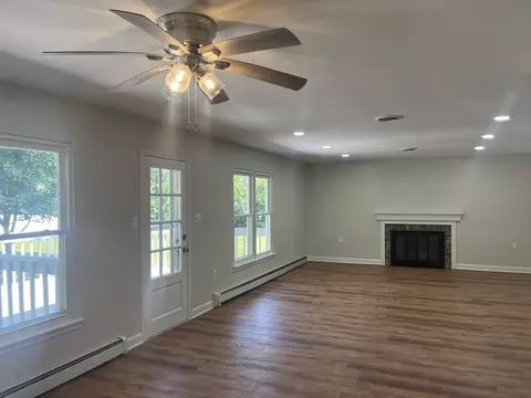 Living - 7 S410 Midfield Dr, Aurora, IL 60506 photo 1 of 6