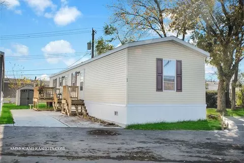 14001 Western Ave #64, Blue Island, IL 60406