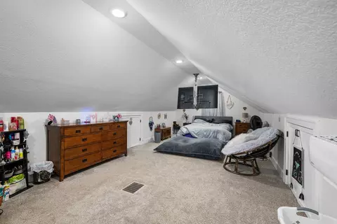 2325 29th St, Moline, IL 61265 photo 21