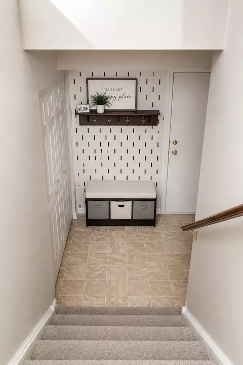 Entry Way - 809 Brodhead Dr, Aurora, IL 60504 photo 2 of 2