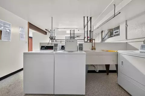 Other - 5024 N Austin Ave #2E, Chicago, IL 60630 photo 7 of 8