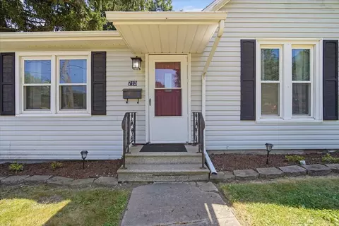 Other - 713 E Buchanan St, Bloomington, IL 61701 photo 1 of 8
