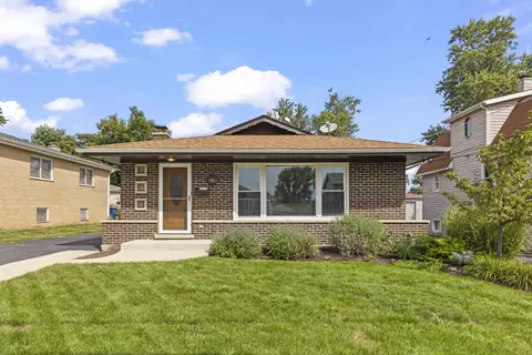 Exterior - 5902 W Maple Ave, Berkeley, IL 60163 photo 1 of 5