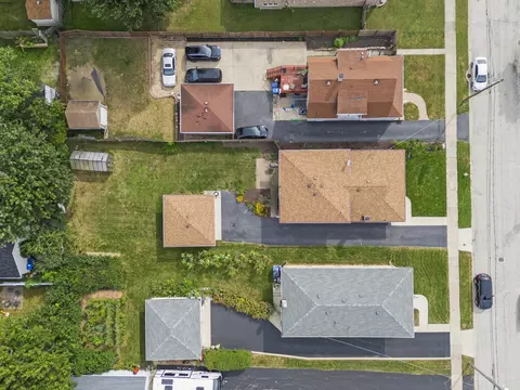 View/Area - 5902 W Maple Ave, Berkeley, IL 60163 photo 2 of 13