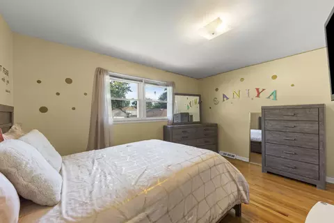 Bedroom - 5902 W Maple Ave, Berkeley, IL 60163 photo 4 of 4