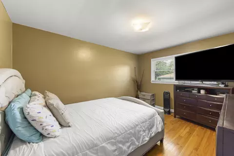 Bedroom - 5902 W Maple Ave, Berkeley, IL 60163 photo 3 of 4