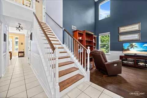 Entry Way - 3825 Deville Ln, Saint Charles, IL 60175 photo 1 of 3