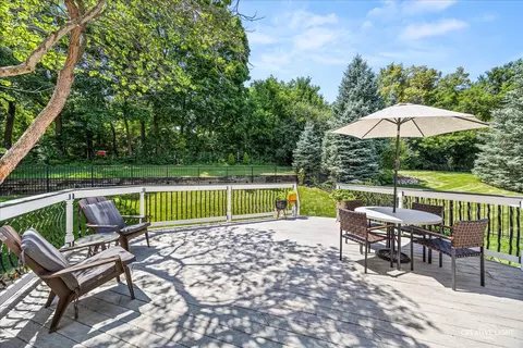 Exterior - 3825 Deville Ln, Saint Charles, IL 60175 photo 6 of 12