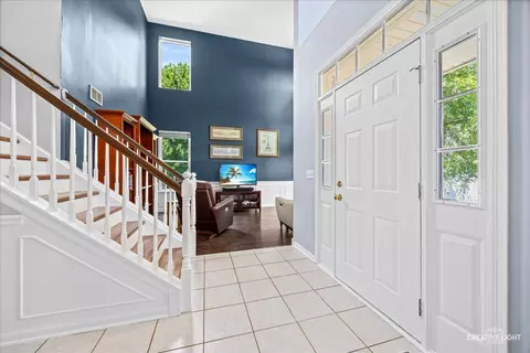 Entry Way - 3825 Deville Ln, Saint Charles, IL 60175 photo 2 of 3