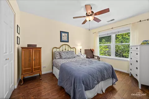 Bedroom - 3825 Deville Ln, Saint Charles, IL 60175 photo 3 of 3