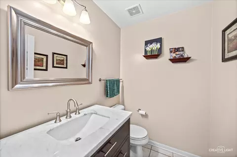Bath - 3825 Deville Ln, Saint Charles, IL 60175 photo 1 of 4