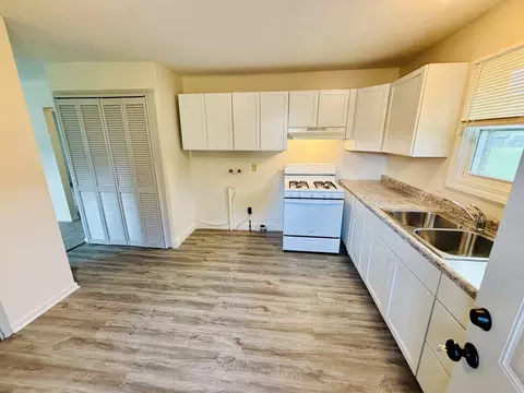 Kitchen - 1009 1011 14th St, Silvis, IL 61282 photo 1 of 2