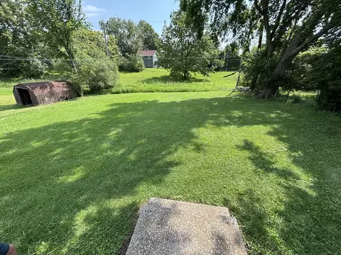 Exterior - 1009 1011 14th St, Silvis, IL 61282 photo 2 of 3