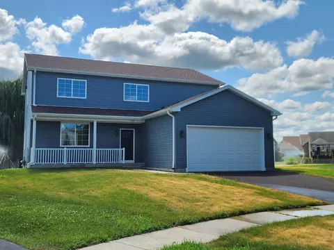 830 Bach Ct, Woodstock, IL 60098