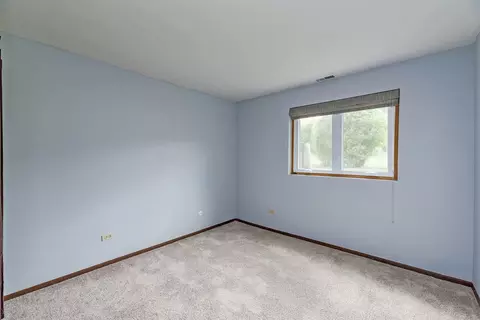 1464 Stonebridge Cir #E3, Wheaton, IL 60189 photo 7