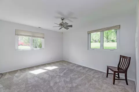 1464 Stonebridge Cir #E3, Wheaton, IL 60189 photo 8