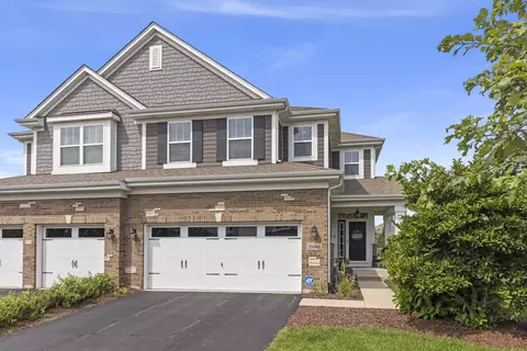 3 S644 Breme Dr, Warrenville, IL 60555