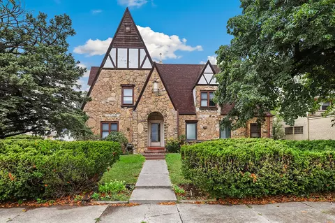 905 Wentworth Ave, Calumet City, IL 60409