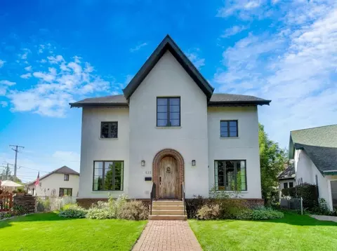 535 Cedar St, Park Ridge, IL 60068