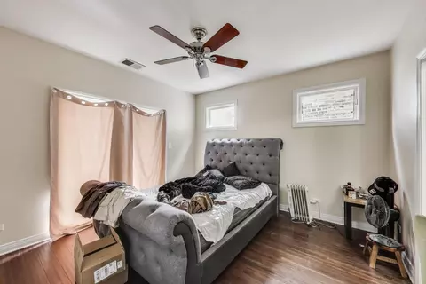 Bedroom - 6527 S Drexel Ave, Chicago, IL 60637 photo 6 of 6