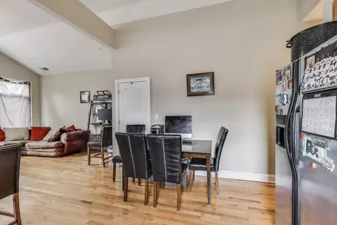 Dining - 6527 S Drexel Ave, Chicago, IL 60637 photo 1 of 1