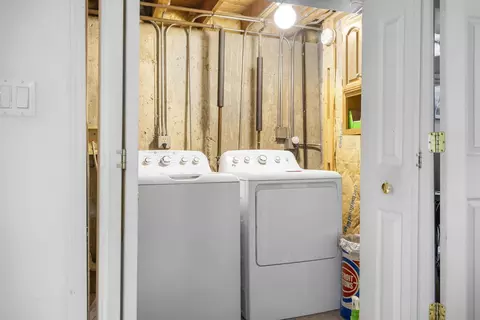 Other - 300 Oakbrook Ct, Bartlett, IL 60103 photo 6 of 6