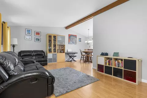 Other - 300 Oakbrook Ct, Bartlett, IL 60103 photo 2 of 6
