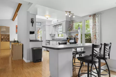 Other - 300 Oakbrook Ct, Bartlett, IL 60103 photo 1 of 6