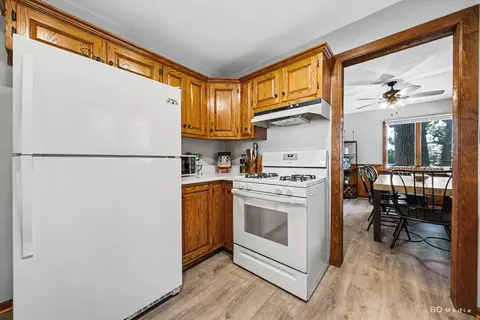 Kitchen - 23144 W Oak St, Plainfield, IL 60544 photo 2 of 4